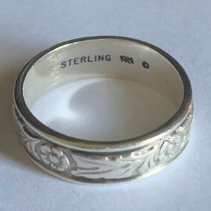 Vintage Pre-Owned Sterling Ring, Size 7